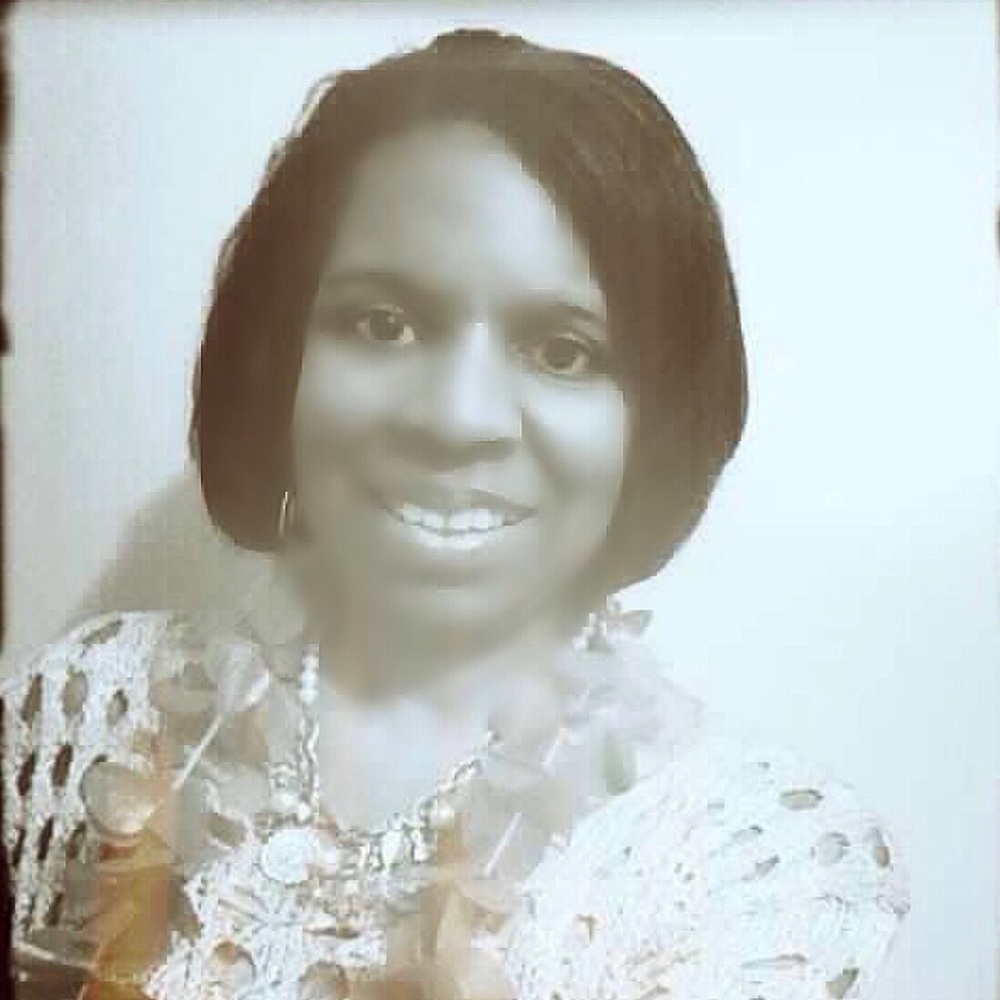 Meet your Posher, Gina